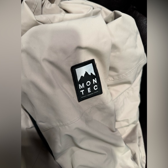 Montec Snowboard Jacket - Picture 12 of 16